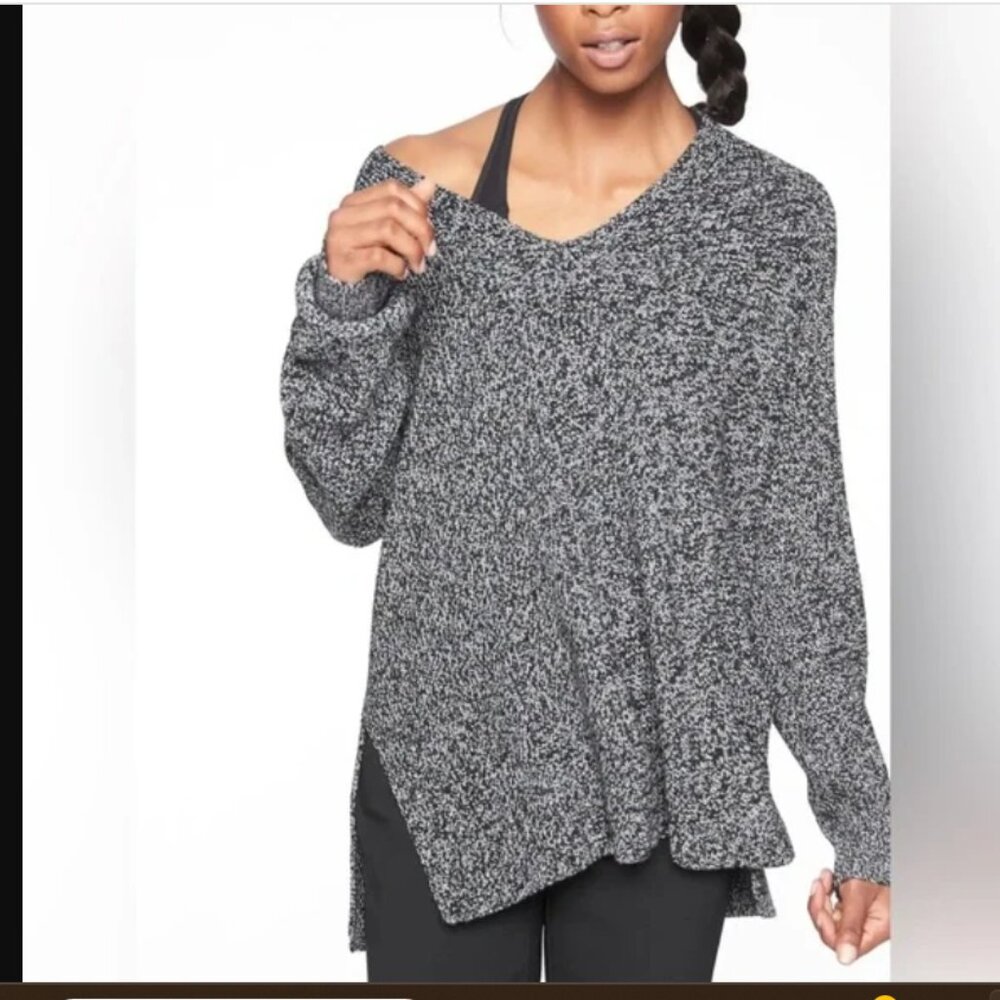 Athleta Switchback Merino Wool Black V Neck Oversized Sweater Size XS